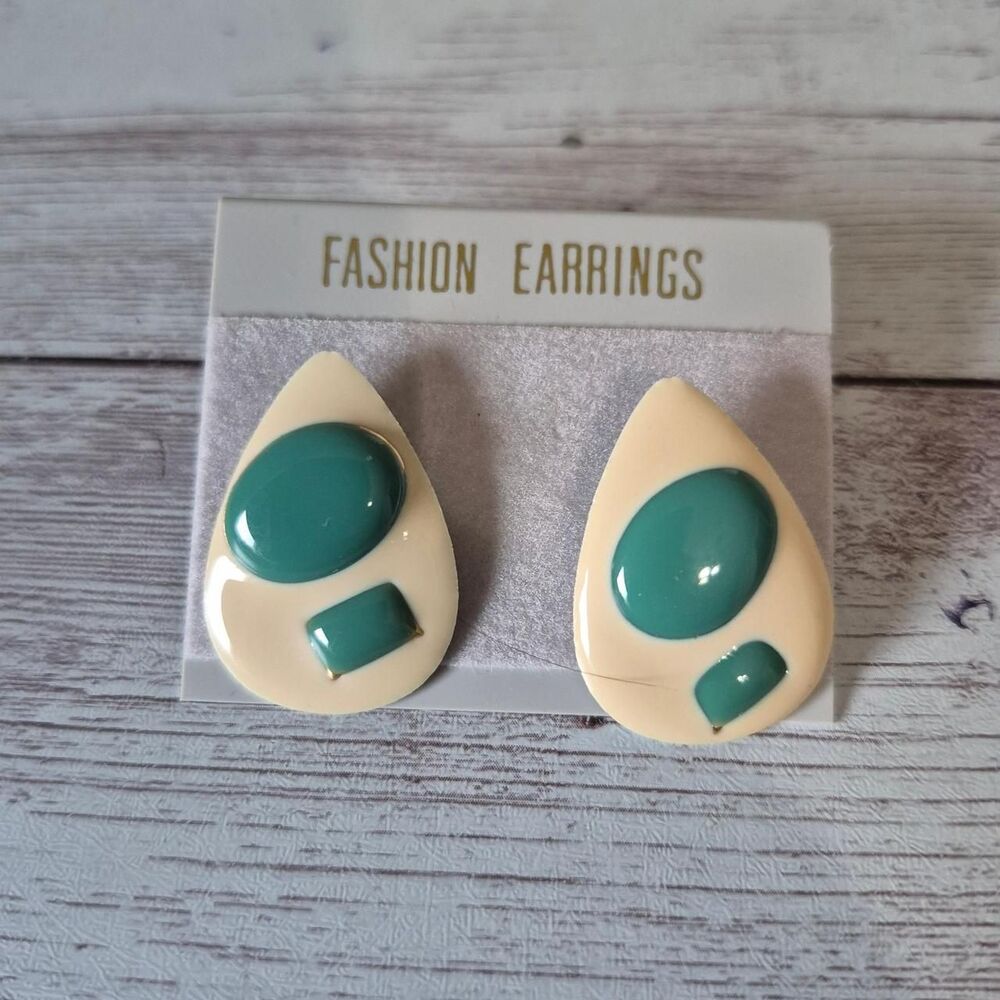 Funky 1980s Teardrop Deco Earrings